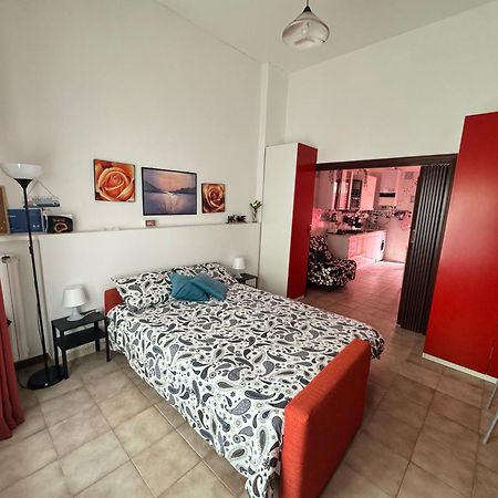 Albachiara Apartment Джовинацо Екстериор снимка