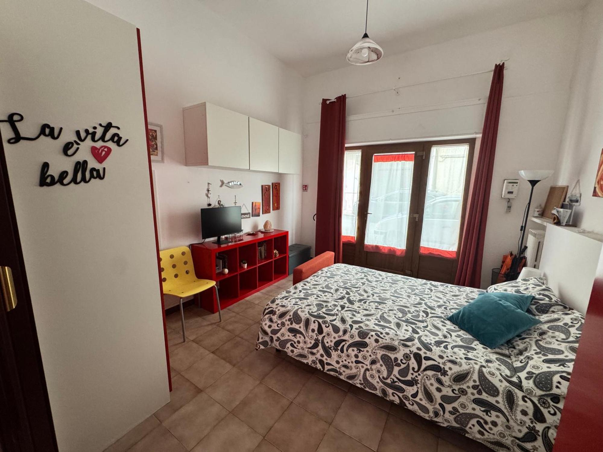 Albachiara Apartment Джовинацо Екстериор снимка