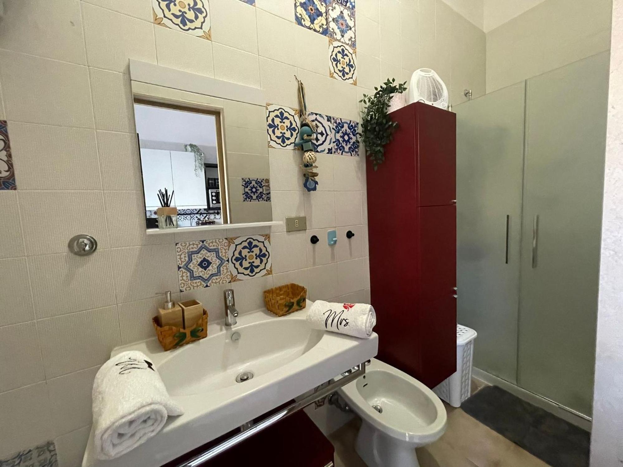 Albachiara Apartment Джовинацо Екстериор снимка